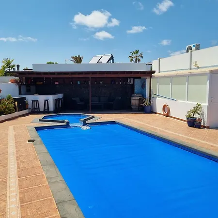 Extremely Private Villa, Heated Pool & Jacuzzi, Pool Wet Bar, Great Views.