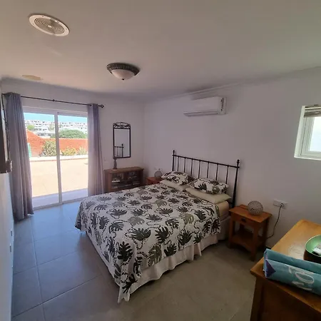 Extremely Private Villa, Heated Pool & Jacuzzi, Pool Wet Bar, Great Views. וילה *