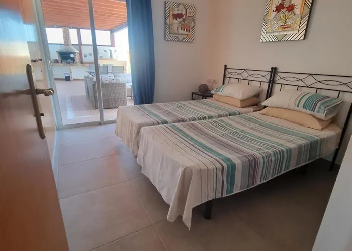 Extremely Private Villa, Heated Pool & Jacuzzi, Pool Wet Bar, Great Views. וילה פלאיה בלנקה