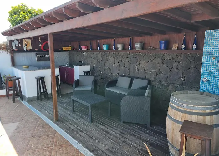 Extremely Private Villa, Heated Pool & Jacuzzi, Pool Wet Bar, Great Views. Villa