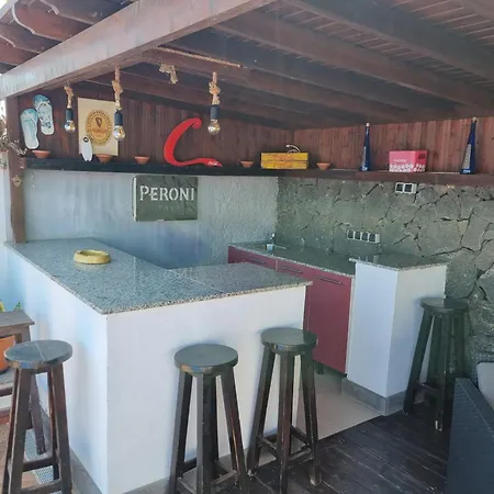 Vila Extremely Private Villa, Heated Pool & Jacuzzi, Pool Wet Bar, Great Views. Playa Blanca (Lanzarote)