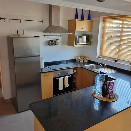 Extremely Private Villa, Heated Pool & Jacuzzi, Pool Wet Bar, Great Views. * 普拉亚布兰卡