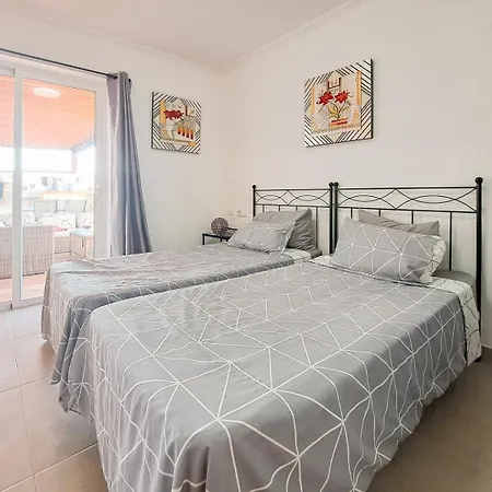 Vila Extremely Private Villa, Heated Pool & Jacuzzi, Pool Wet Bar, Great Views. *